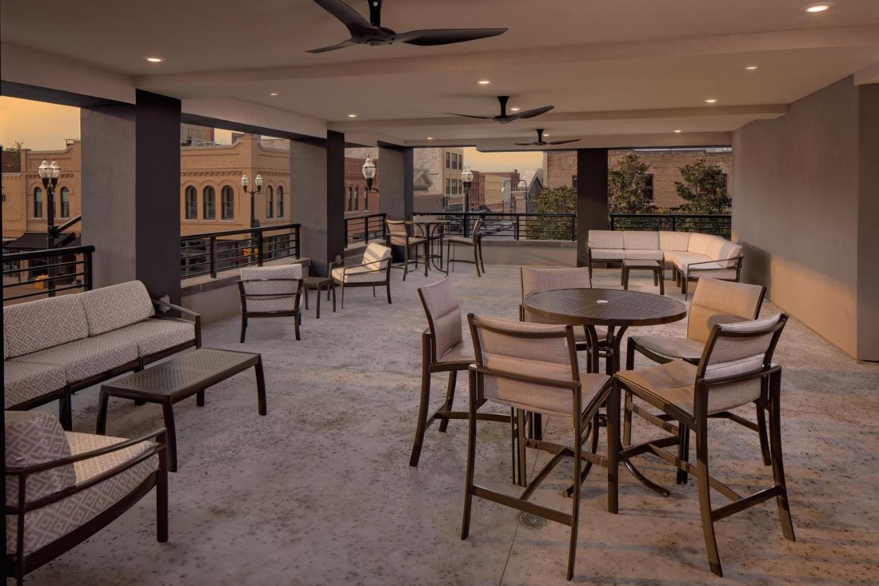 Hyatt Place Florence Downtown Екстериор снимка